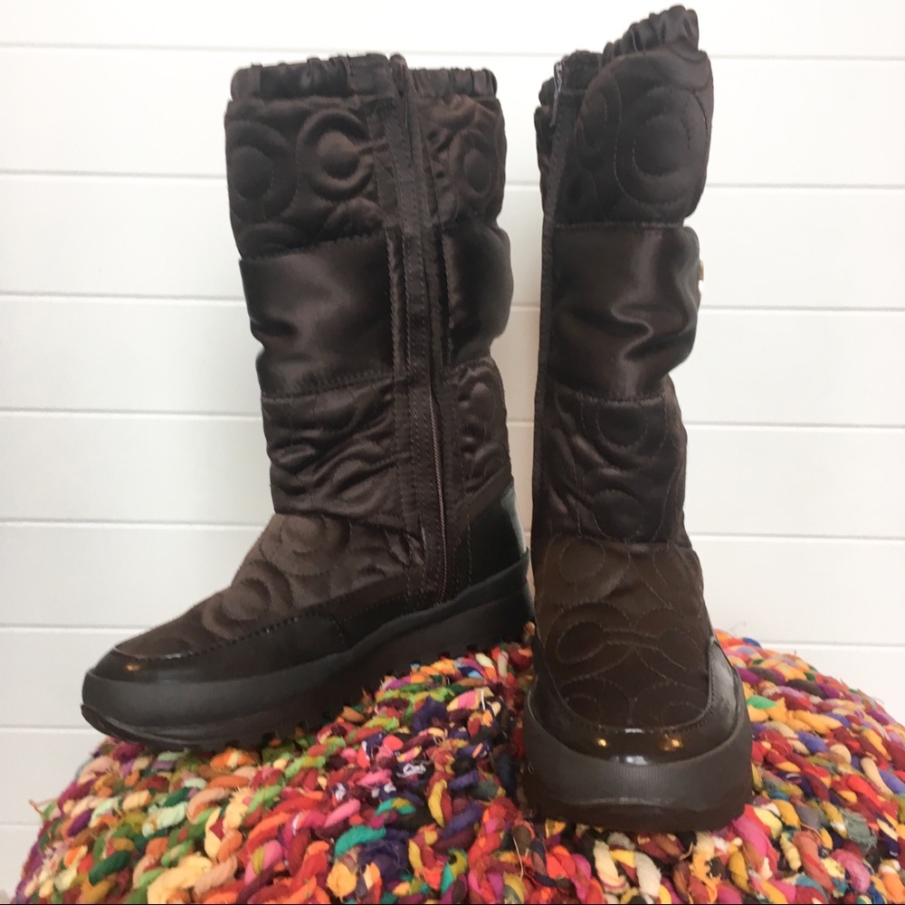 Coach New In Box Drexel Chocolate Quilted Snow Boots Monogram Solid Deadstock